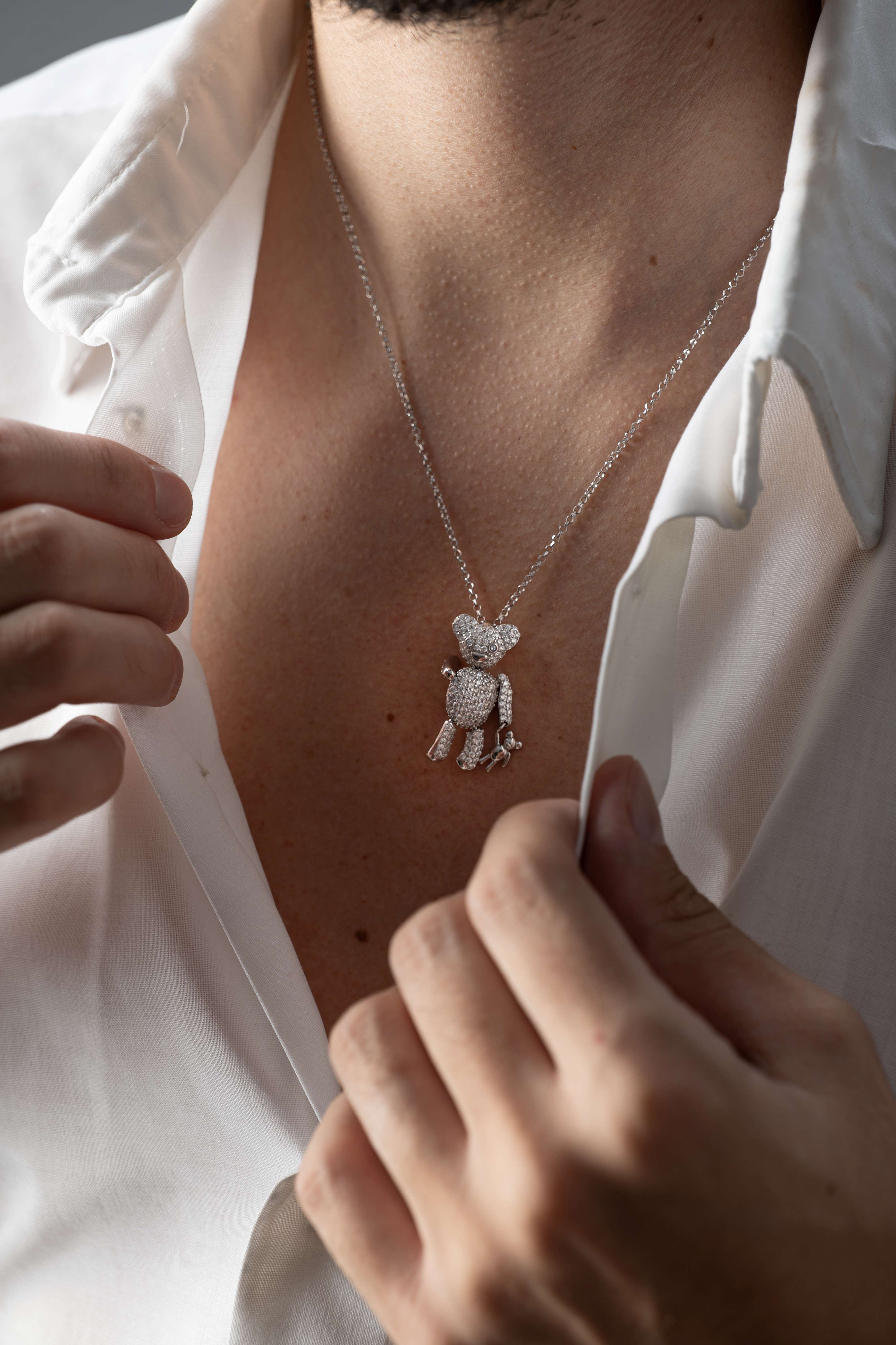 Collana Pendente Orso " Ice " in Oro Bianco - Meraki Jewels